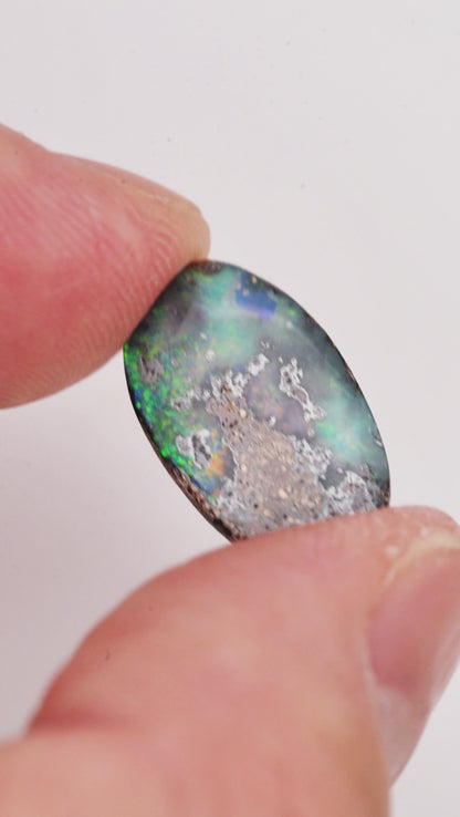 【NO.020 — UNDER THE TREE】Australian Boulder Opal